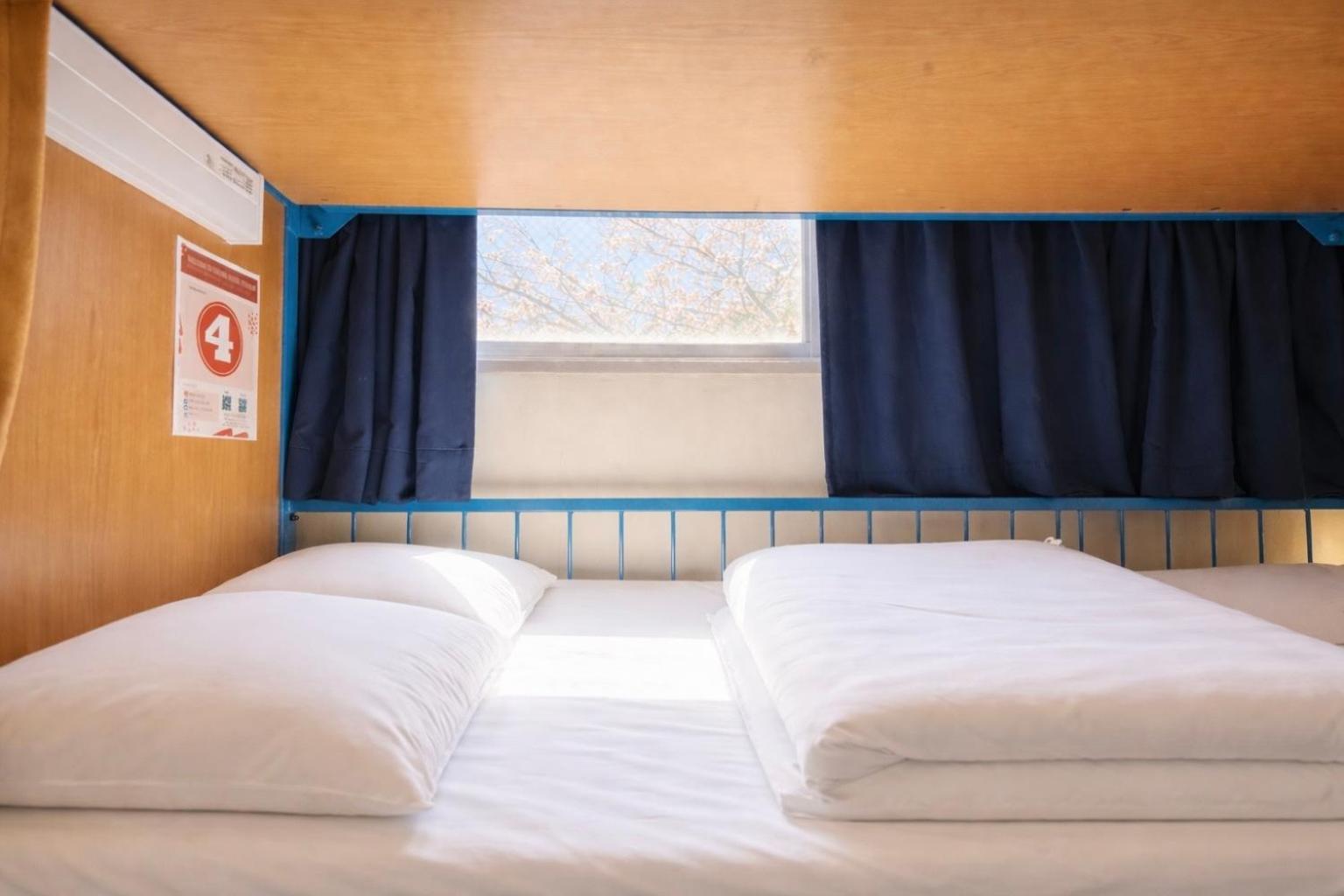 Bunk Bed Mixed Dormitory Room